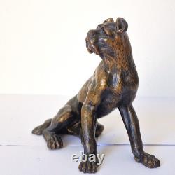 Sculpture animalière chien assis en bronze, époque XIXème