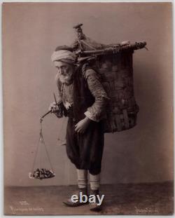 Sébah & Joaillier Photographie originale d'époque XIXe Marchand de dattes