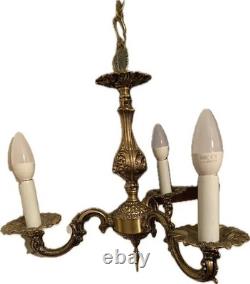 Suspension Style Louis XVI, époque XIXème, 3 branches, à décors de rocailles