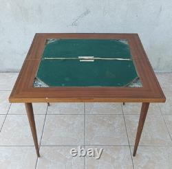 Table à jeu en noyer époque 19ème