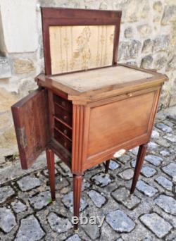Table commode chiffonnière époque Louis XVI estampillée J. F Leleu en acajou 18e