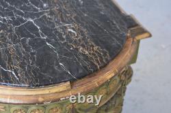 Table d'appoint laquée verte et dorée époque XIXème