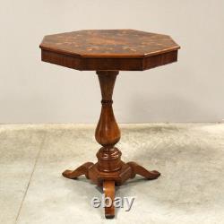 Table d'époque Charles X en noyer et marqueterie Italie 19ème siècle