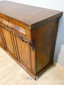 Toute petite enfilade anglaise en acajou époque XIX ème, buffet