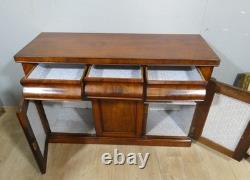 Toute petite enfilade anglaise en acajou époque XIX ème, buffet