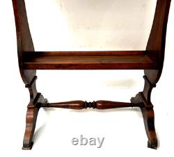 Travailleuse d'époque Directoire en noyer massif XIX siècle