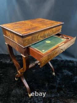 Travailleuse écritoire XIXe acajou époque Louis-Philippe avec bougeoir & encrier