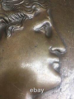 Très Belle plaque en bronze Sculpture à la marianne époque XIXème Mairie Sculpté
