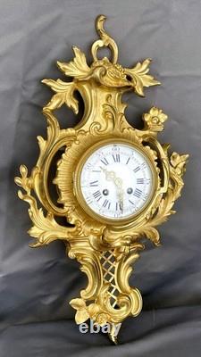 Très beau Cartel d'applique mural style Louis XV en bronze doré époque 19ème