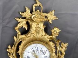 Très beau Cartel d'applique mural style Louis XV en bronze doré époque 19ème