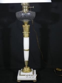 Très grande lampe de style Louis XVI en marbre et bronze, époque XIX ème