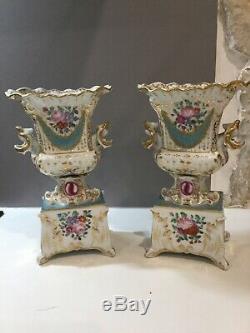 Très jolie Paire de Vases en Porcelaine de PARIS XIX eme époque empire napoléon