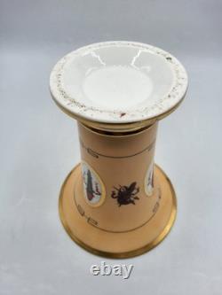 Vase cornet en porcelaine polychrome de Paris Époque Restauration début XIXème