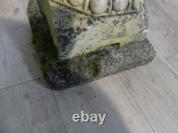 Vase de jardin en pierre blanche à godrons, jardinière, époque XIX ème