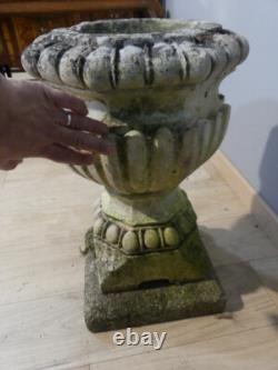 Vase de jardin en pierre blanche à godrons, jardinière, époque XIX ème