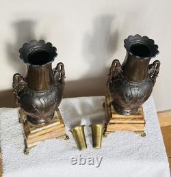 Vases, garniture de cheminée époque XIXe, pieds griffes en bronze (livrables)