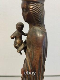 Vierge à l'Enfant, gothique, XVe siècle. Haute époque