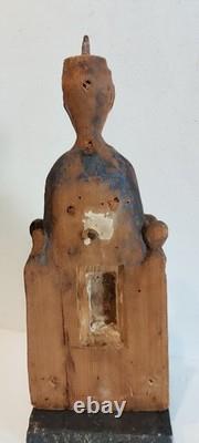 Vierge assise, Sedes Sapientiae, Haute Époque
